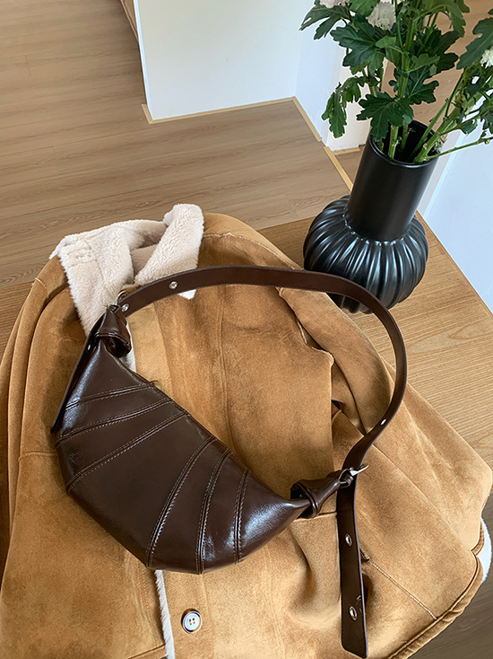 Women's Vintage Croissant Bag PU Leather Crescent Underarm Shoulder Crossbody Fall Winter Handbag